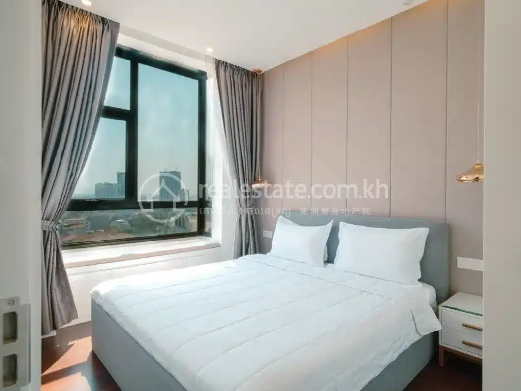 The Peninsula Private Residences 10