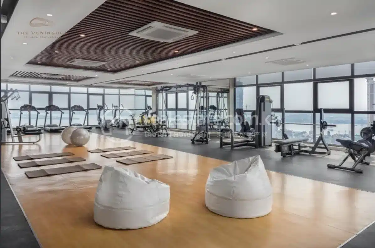 The Peninsula Private Residences 5