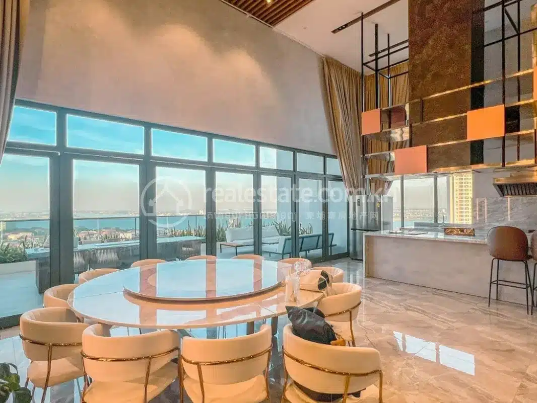 The Peninsula Private Residences 6
