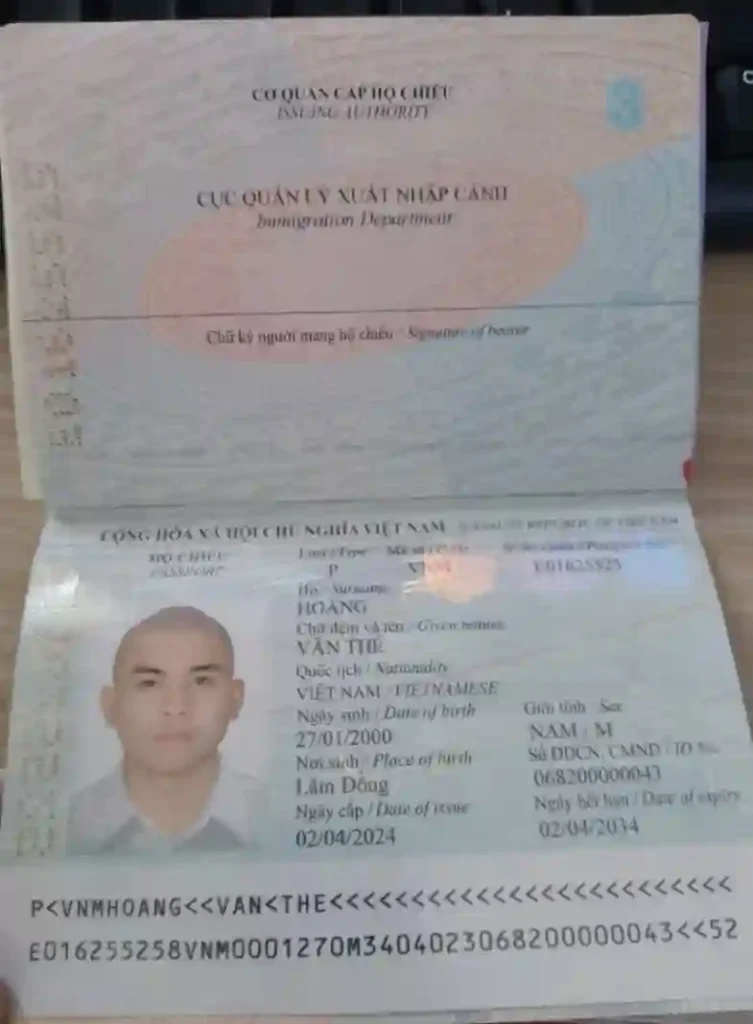Hoang Van The1