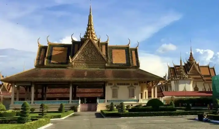Top 5 công việc nên làm tại Campuchia lương cao